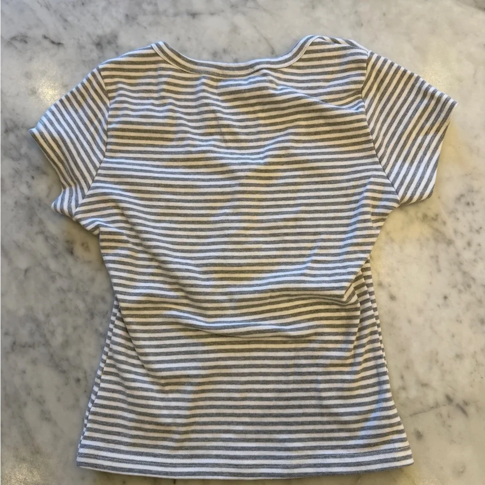 Edikted Kady Striped Henley T Shirt - Picture 2 of 6